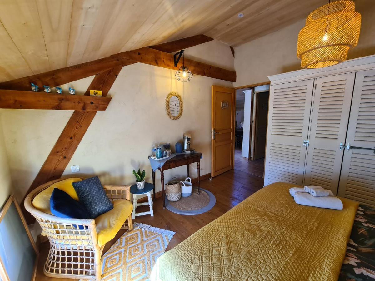 Le Coq En Repos Bed & Breakfast Saint-Sylvestre-sur-Lot Exterior photo