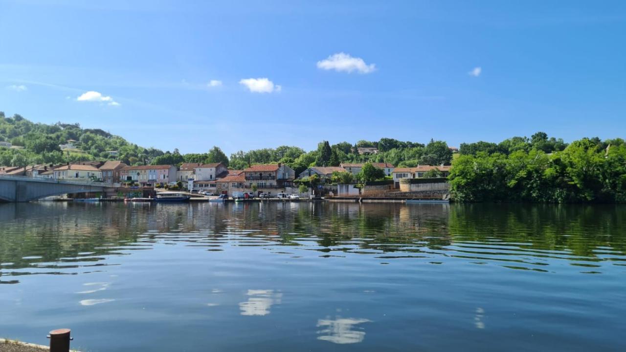 Le Coq En Repos Bed & Breakfast Saint-Sylvestre-sur-Lot Exterior photo